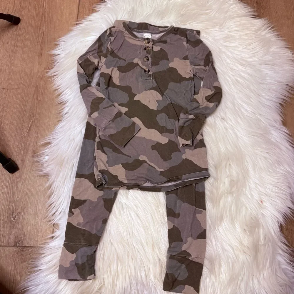 Lou Lou & Company Green and Camouflage Pajama Bundle - Size 4/5